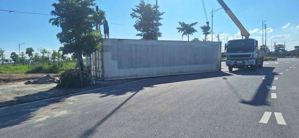Góc chụp bao quát dịch vụ thuê container lạnh 40 feet